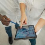 Implant dentar imediat după extracție: avantaje